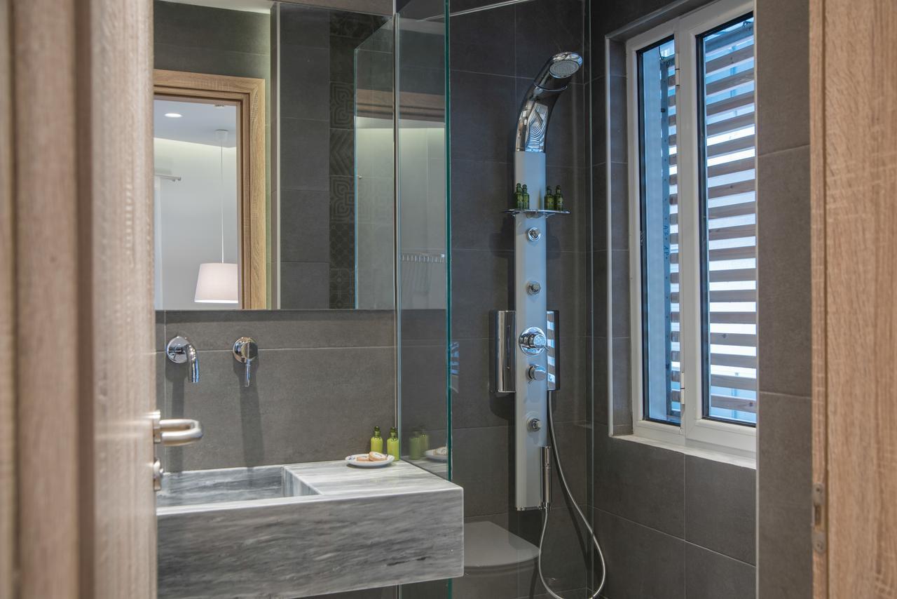 Ad Athens Luxury Rooms & Suites Exterior photo