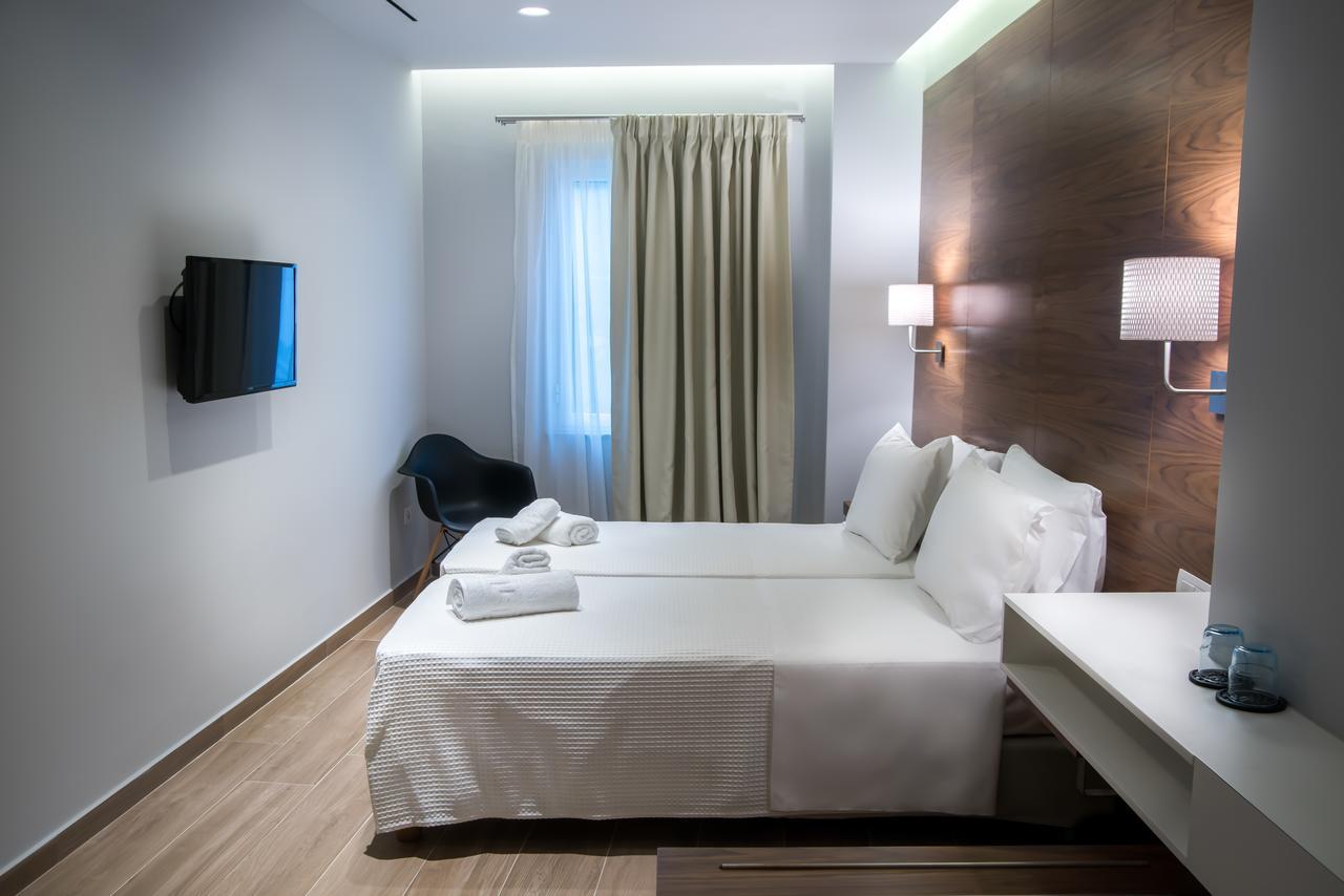 Ad Athens Luxury Rooms & Suites Exterior photo