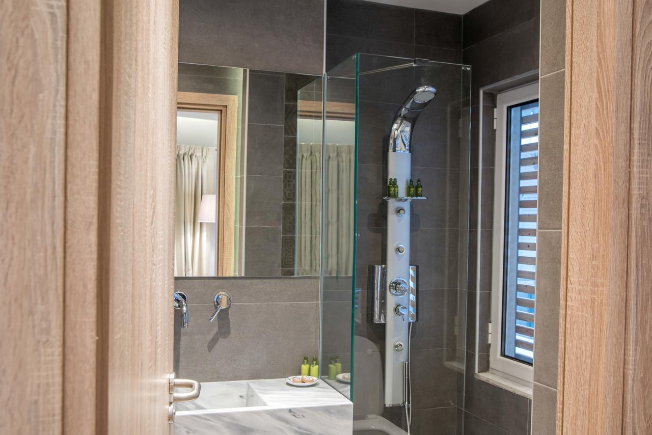 Ad Athens Luxury Rooms & Suites Exterior photo
